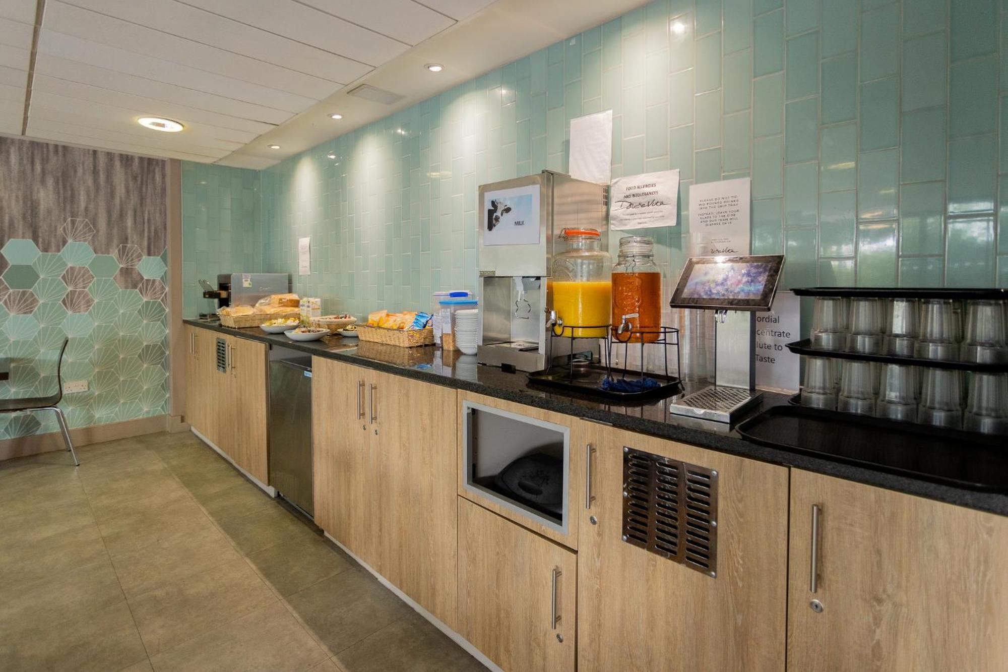 Keynes College Hotel Canterbury Eksteriør billede