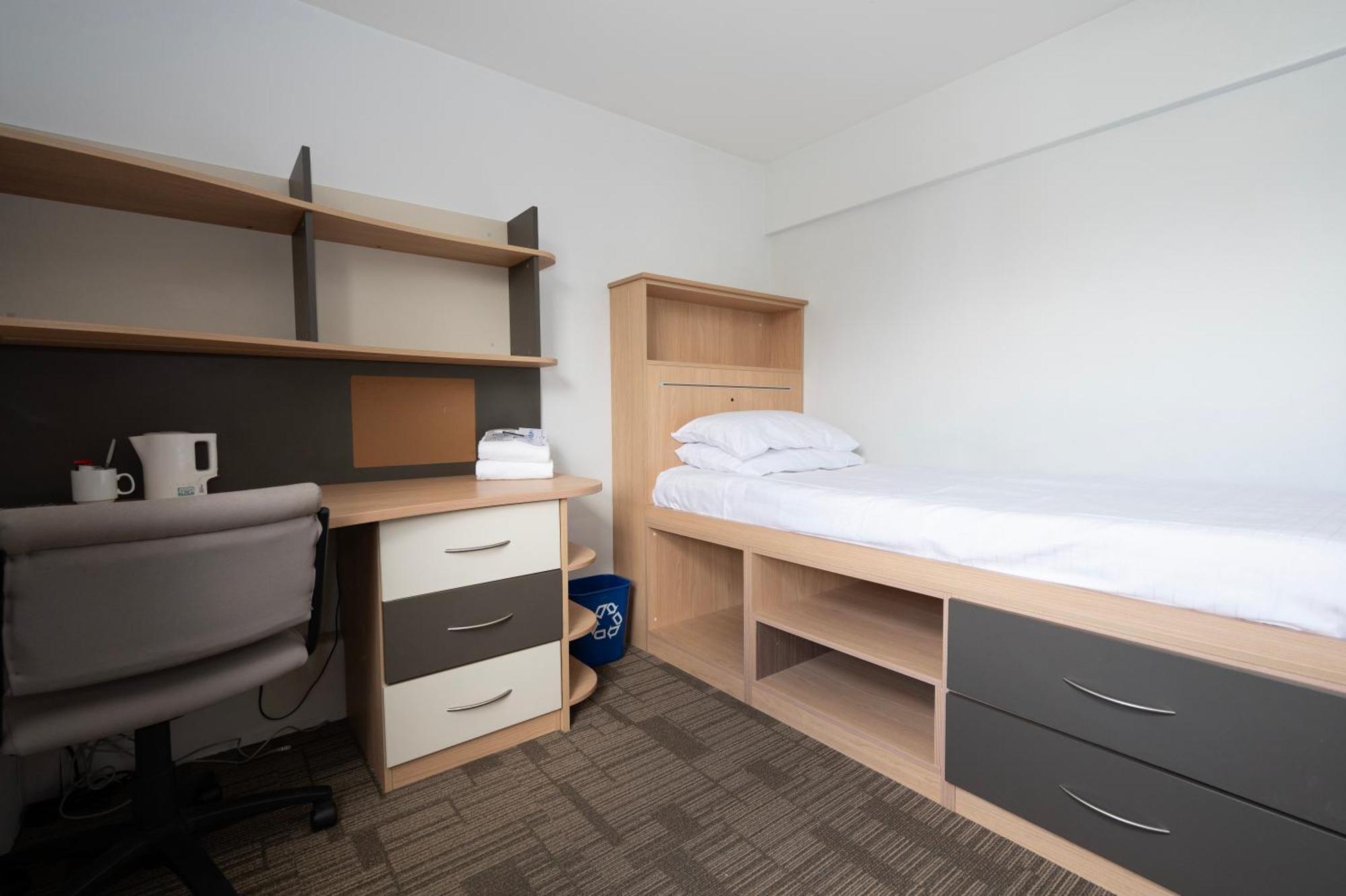 Keynes College Hotel Canterbury Eksteriør billede